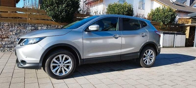 Silber Gebraucht 2016 Nissan Qashqai Acenta SUV | 9.500 € (Guter Preis) - Bild 1/4