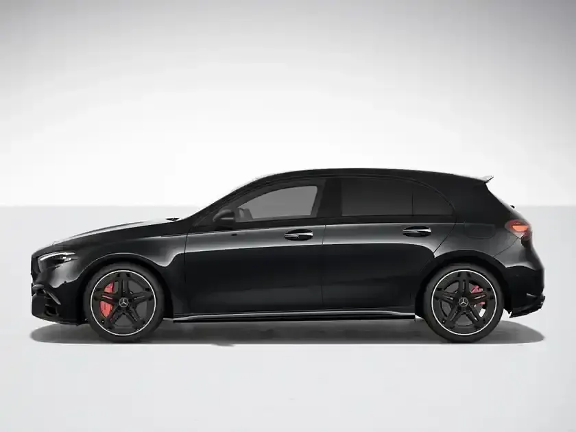 Gebraucht Mercedes A170 421 PS (309 kW) 2024 Metalliclack kosmosschwarz Limousine