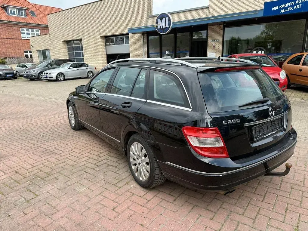 Gebraucht Mercedes C200 136 PS (100 kW) 2009 Schwarz Limousine