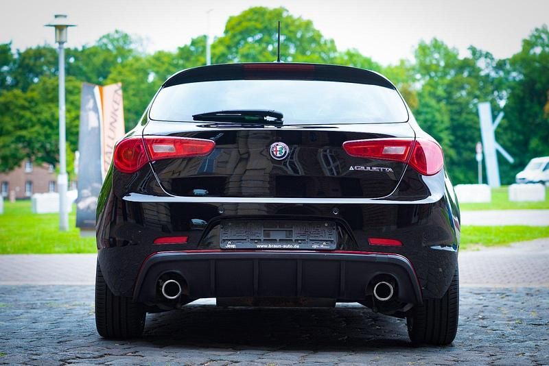 Gebraucht Alfa Romeo Giulietta Veloce 241 PS (177 kW) 2017 Schwarz Kleinwagen