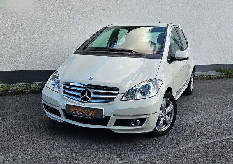 Weiß Gebraucht 2011 Mercedes A160 Avantgarde Limousine | 4.200 € (Guter Preis) - Bild 1/4