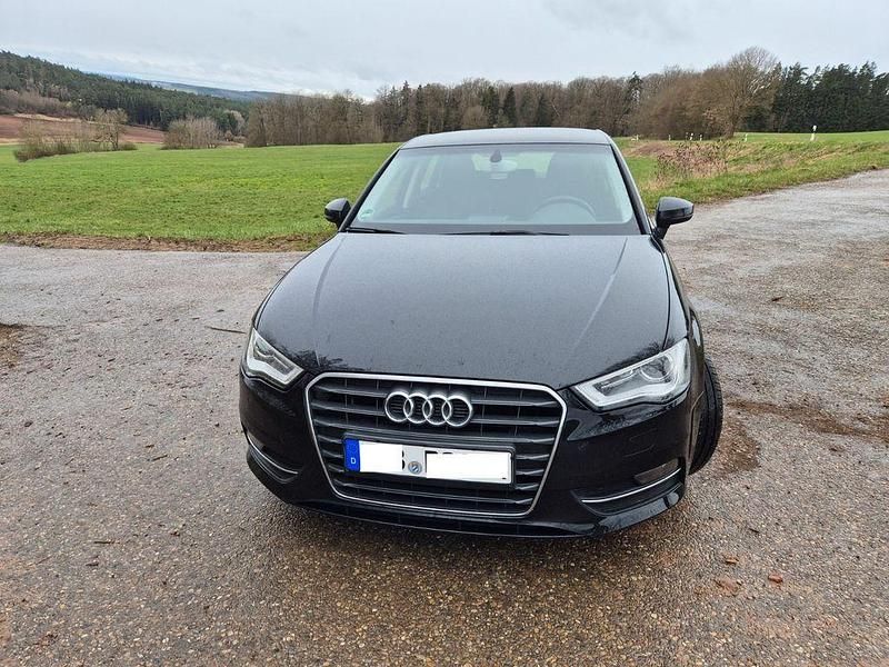 Gebraucht Audi A3 Sport 122 PS (89 kW) 2014 Schwarz Limousine
