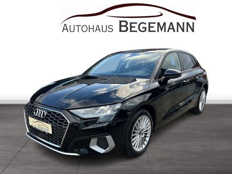 Brillantschwarz (metallic) Gebraucht 2022 Audi A3 Limousine | 23.800 € (Guter Preis) - Bild 1/4