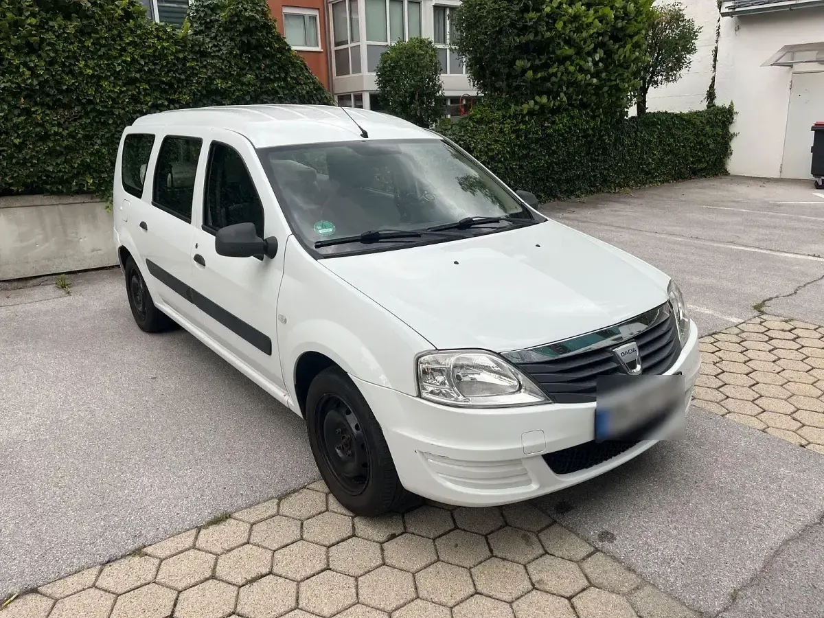 Gebraucht Dacia Logan MCV 75 PS (55 kW) 2010 Weiß Kombi