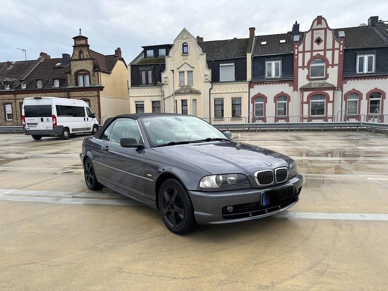 Gebraucht BMW 320 Cabriolet 170 PS (125 kW) 2001 Grau Cabrio