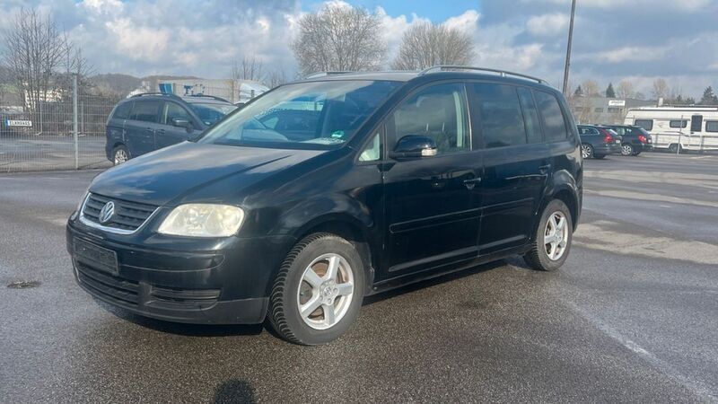 Schwarz Gebraucht 2005 VW Touran Basis Van / Kleinbus | 1.250 € (Guter Preis) - Bild 1/4