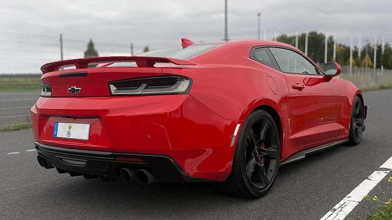 Gebraucht Chevrolet Camaro 453 PS (333 kW) 2018 Rot Coupé