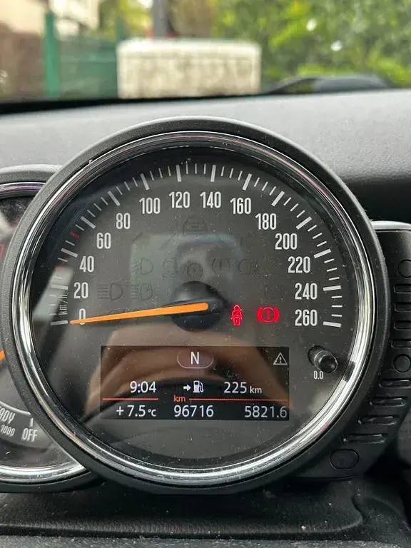 Gebraucht Mini Cooper 136 PS (100 kW) 2016 Schwarz Kleinwagen