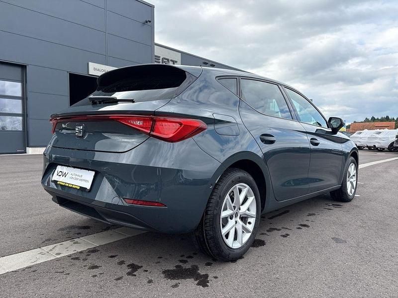 Gebraucht Seat Leon 116 PS (85 kW) 2026 Blau Limousine