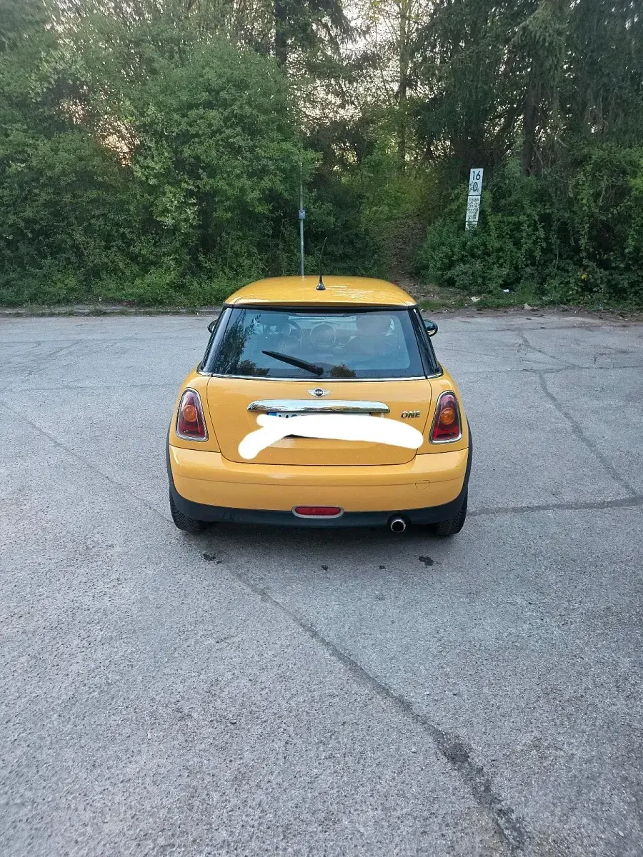Käytetty Mini ONE 70 HP (51 kW) 2008 Keltainen Viistoperä