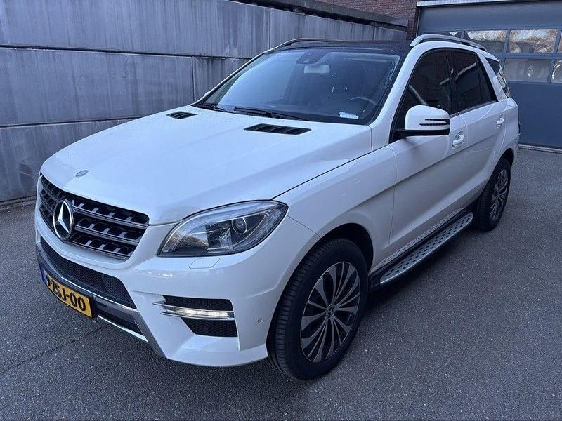 Gebraucht Mercedes ML250 AMG 204 PS (150 kW) 2013 Weiß SUV