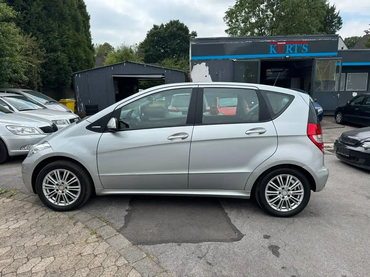 Gebraucht Mercedes A170 Elegance 116 PS (85 kW) 2009 Silber Kleinwagen