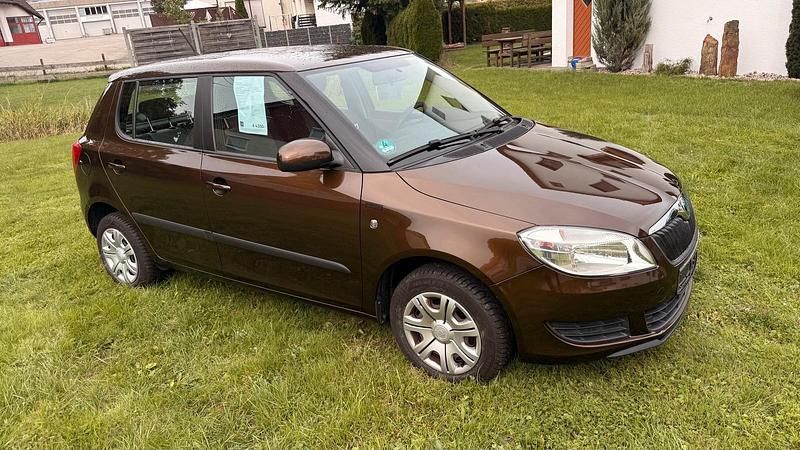 Gebraucht Skoda Fabia Cool Edition 60 PS (44 kW) 2013 Braun Kleinwagen