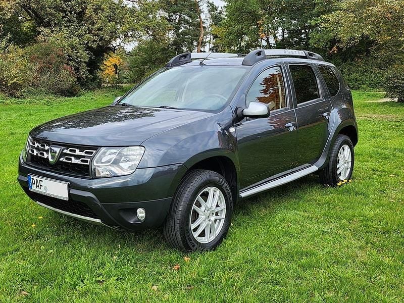 Schwarz Gebraucht 2016 Dacia Duster Lauréate SUV | 5.200 € (Guter Preis) - Bild 1/4