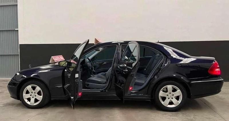 Gebraucht Mercedes E240 177 PS (130 kW) 2004 Limousine