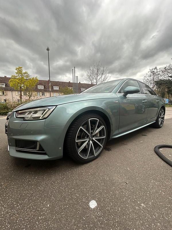 Gebraucht Audi A4 S-Line 272 PS (200 kW) 2016 Blau Limousine