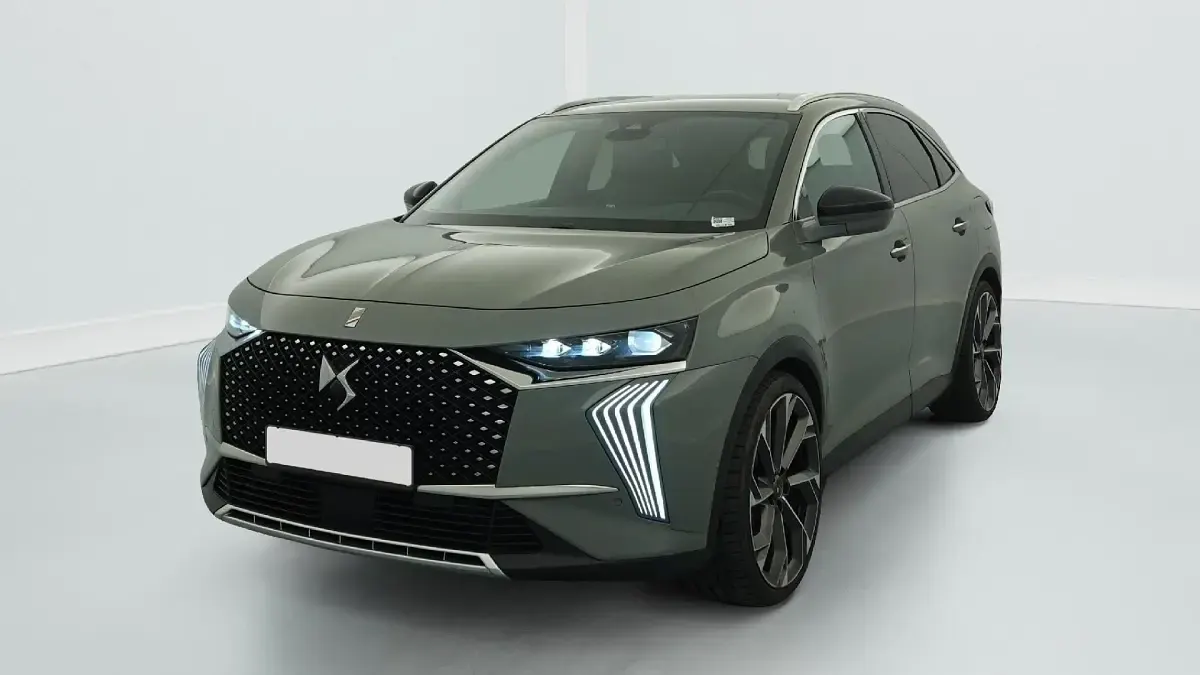 Gebraucht DS Automobiles DS7 Crossback Rivoli 200 PS (147 kW) 2024 Gris laque SUV