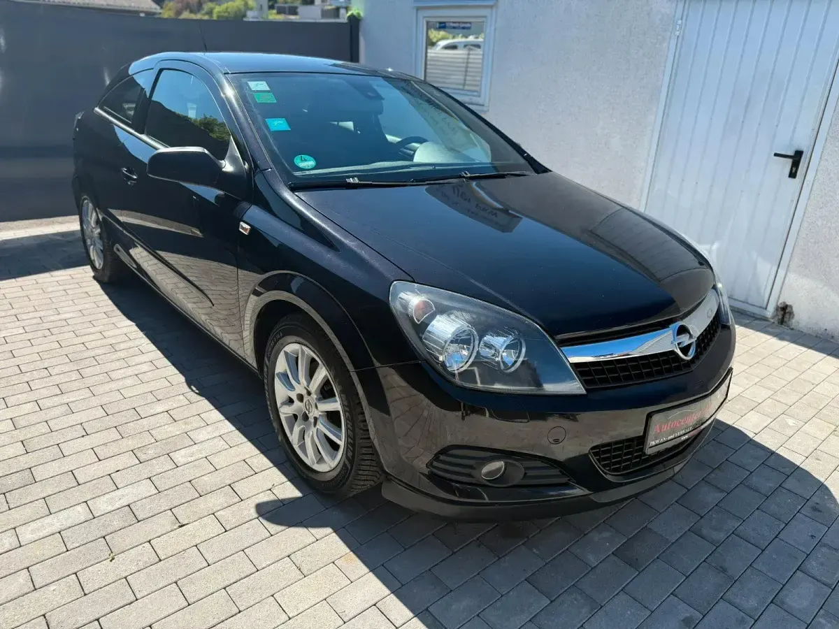 Gebraucht Opel Astra GTC 116 PS (85 kW) 2008 Schwarz Coupé