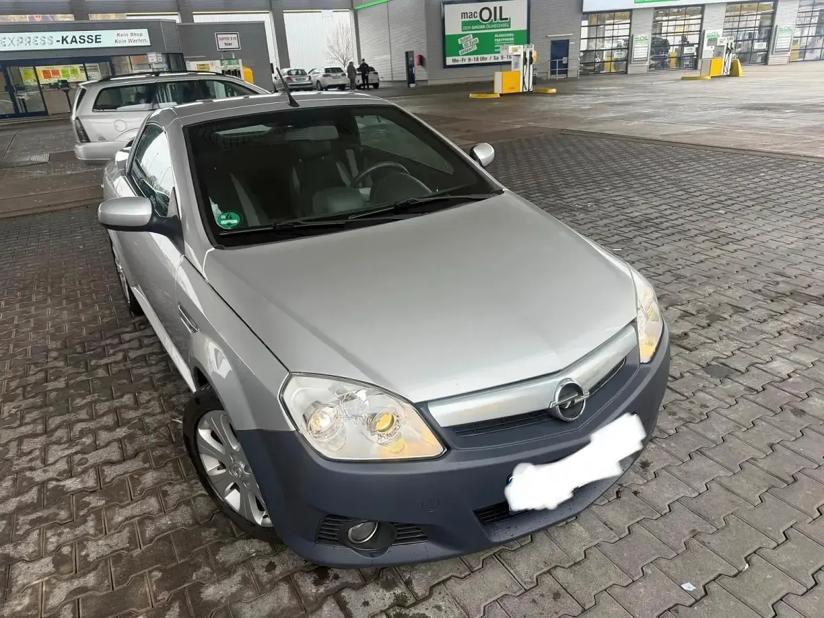Gebraucht Opel Tigra 125 PS (91 kW) 2008 Grau Cabrio