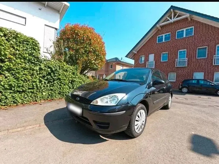 Gebraucht Ford Focus 101 PS (74 kW) 2004 Schwarz Kleinwagen