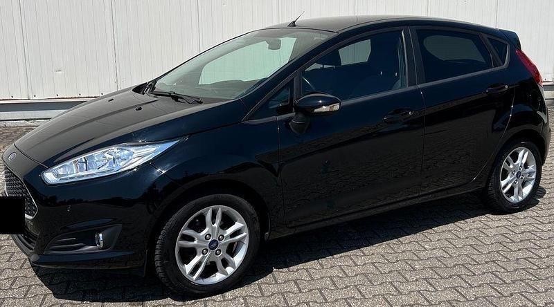 Schwarz Gebraucht 2017 Ford Fiesta Kleinwagen | 8.990 € (Guter Preis) - Bild 1/4