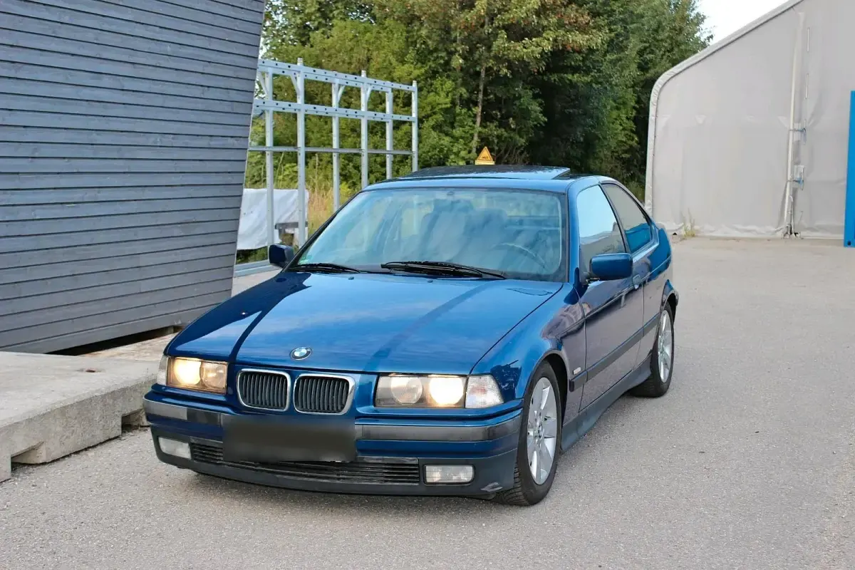 Gebraucht BMW 316 105 PS (77 kW) 1999 Blau Coupé