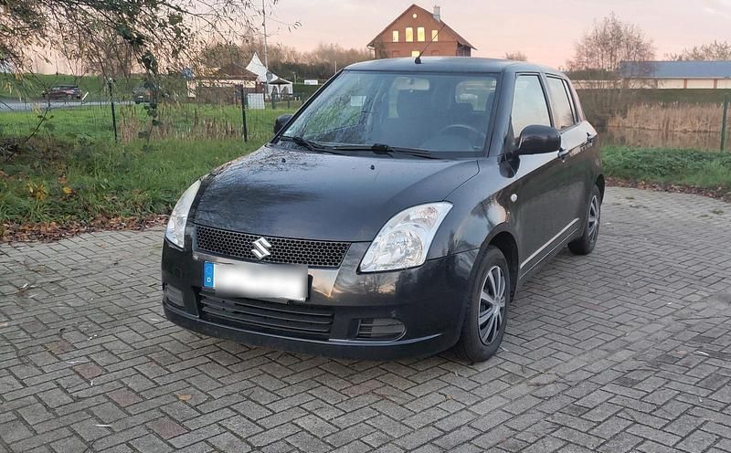 Schwarz Gebraucht 2007 Suzuki Swift Limousine | 3.200 € (Fairer Preis) - Bild 1/4