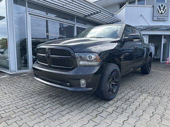 Schwarz Gebraucht 2018 Dodge Ram Abholung | 34.680 € (Fairer Preis) - Bild 1/4