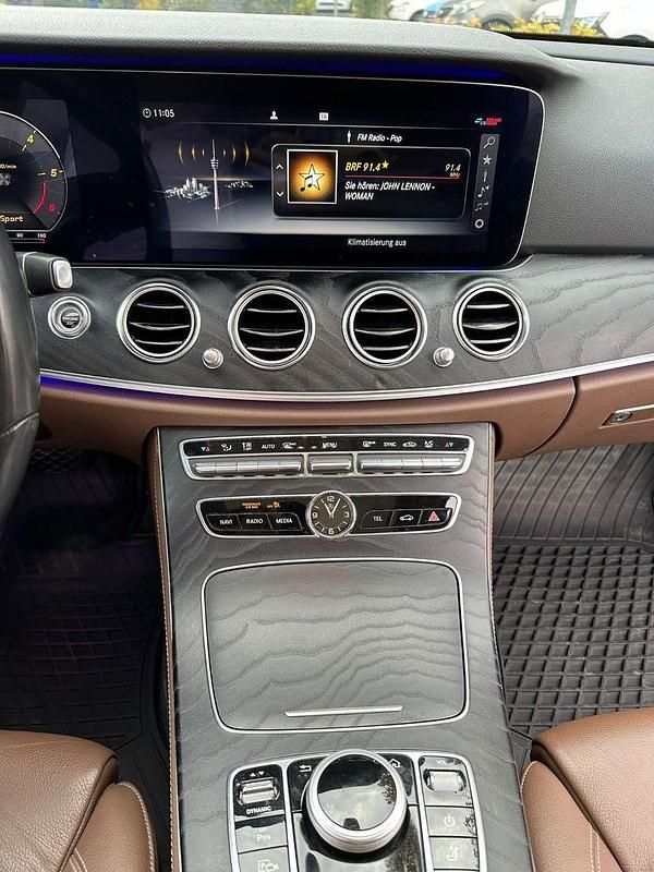 Gebraucht Mercedes E200 150 PS (110 kW) 2019 Weiß Kombi