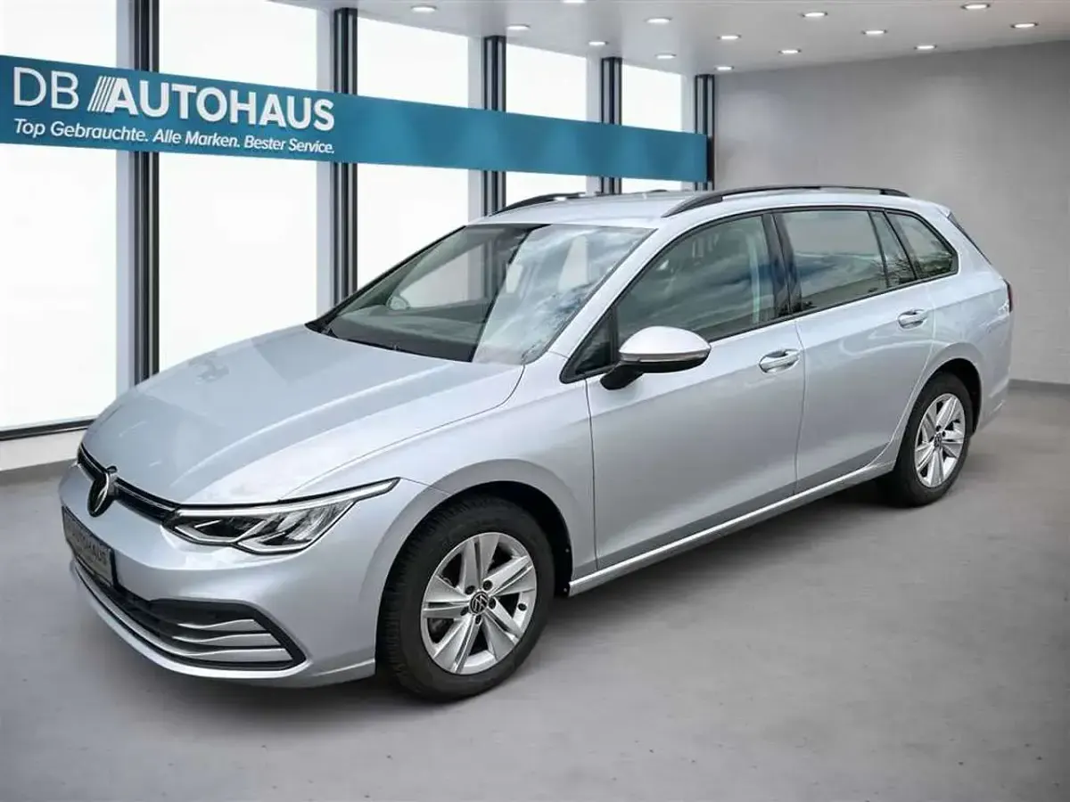 Gebraucht VW Golf VIII Life 110 PS (80 kW) 2024 Kombi