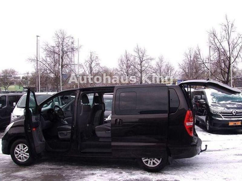 Gebraucht Hyundai H-1 170 PS (125 kW) 2017 Java espresso Van / Kleinbus