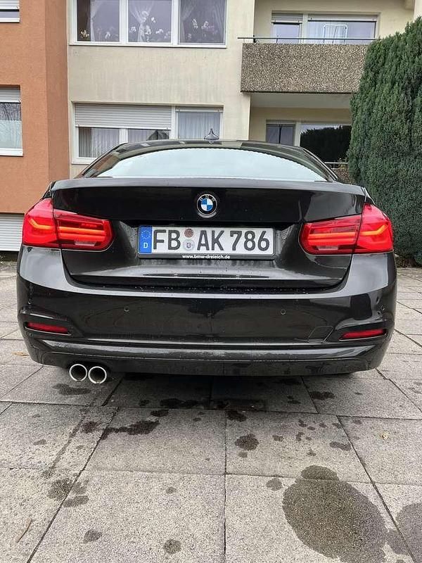 Gebraucht BMW 320 Advantage 190 PS (139 kW) 2017 Limousine