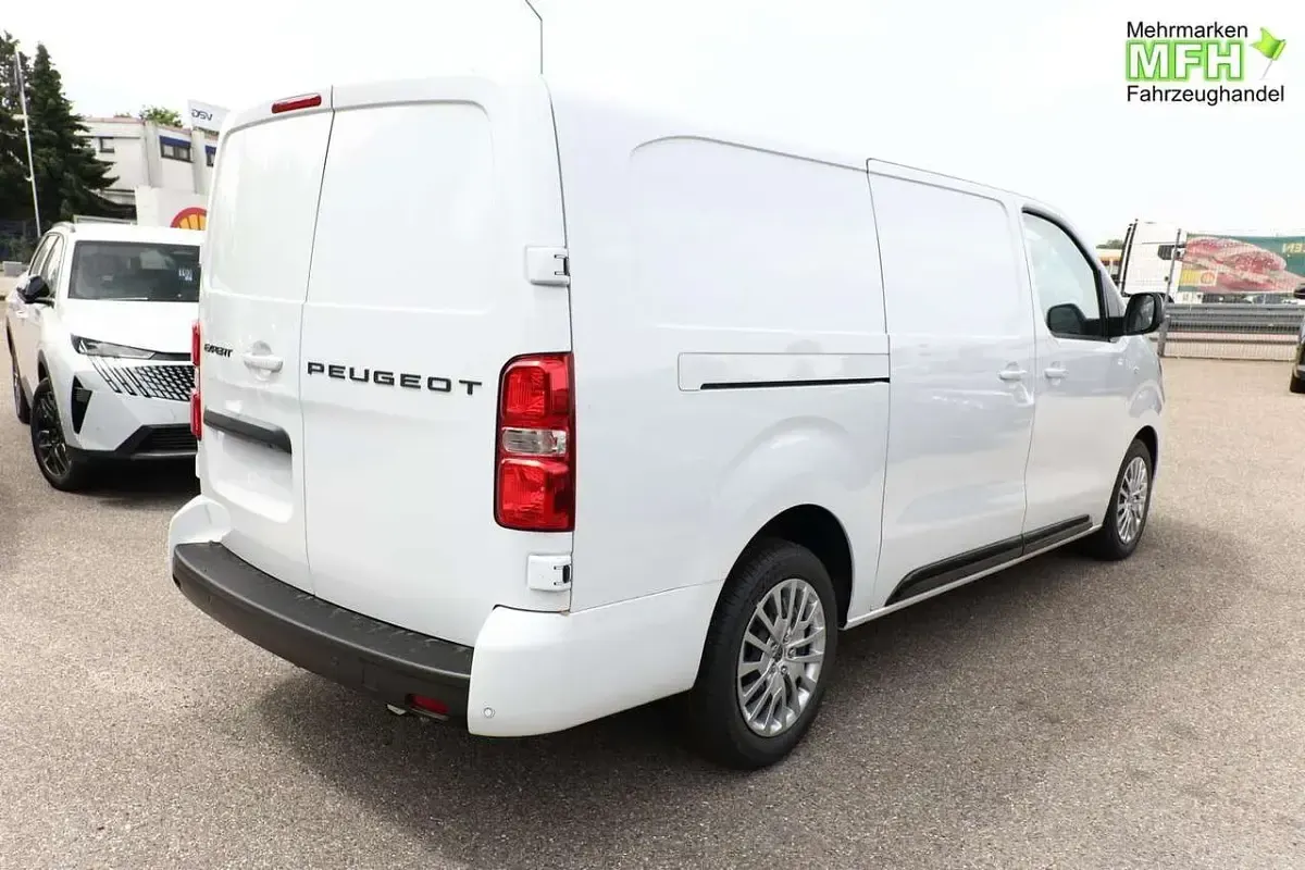 Neu Peugeot Expert Style 179 PS (131 kW) 2026 Kaolin weiß Van