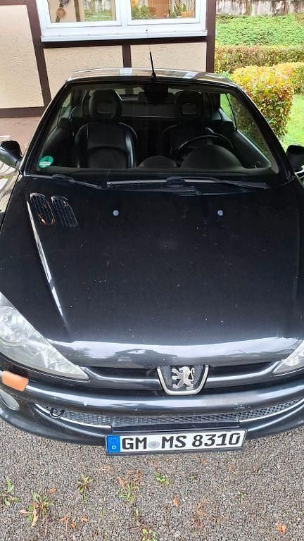 Gebraucht Peugeot 206 CC 136 PS (100 kW) 2004 Schwarz Cabrio