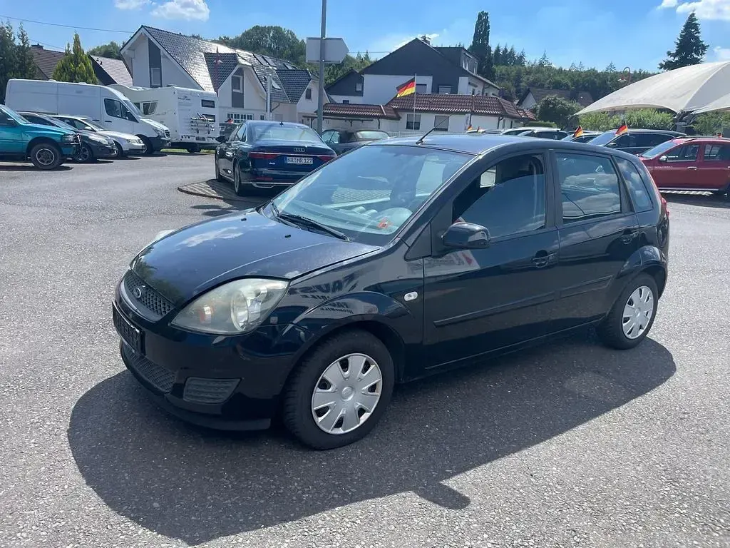Gebraucht Ford Fiesta Style 90 PS (66 kW) 2008 Schwarz Kleinwagen