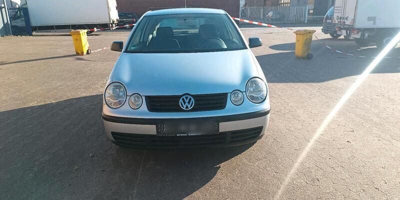 Silber Gebraucht 2001 VW Golf IV Kleinwagen | 1.000 € (Guter Preis) - Bild 1/4