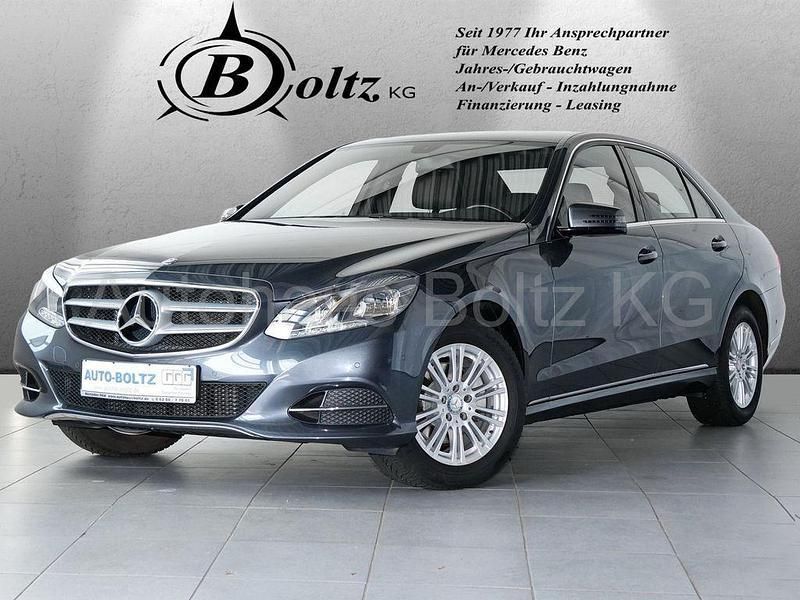 Grau Gebraucht 2014 Mercedes E200 Limousine | 22.800 € (Teuer) - Bild 1/4