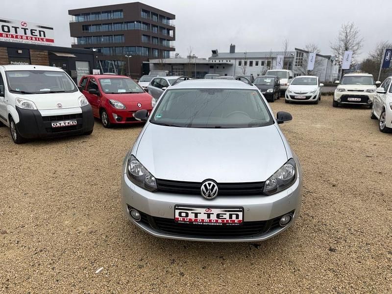 Gebraucht VW Golf VI Match 140 PS (102 kW) 2012 Silber Kleinwagen