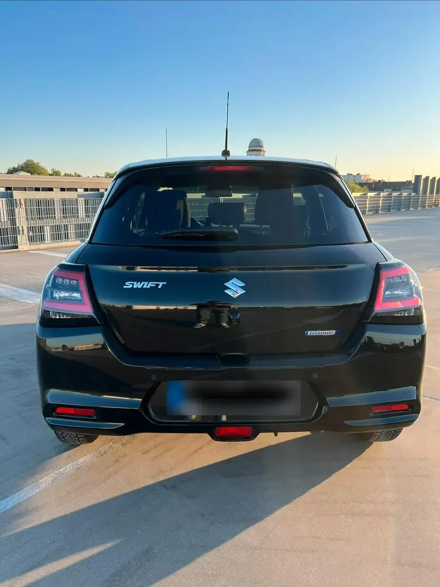 Gebraucht Suzuki Swift Comfort 83 PS (61 kW) 2025 Schwarz Kleinwagen
