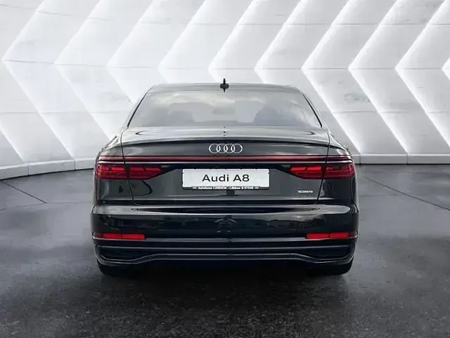 Gebraucht Audi A8 S-Line 286 PS (210 kW) 2024 Mythosschwarz metallic Limousine