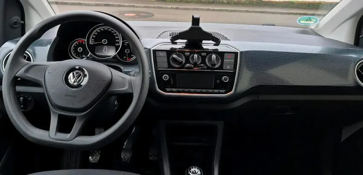 Gebraucht VW up! Move 60 PS (44 kW) 2019 Weiß Kleinwagen