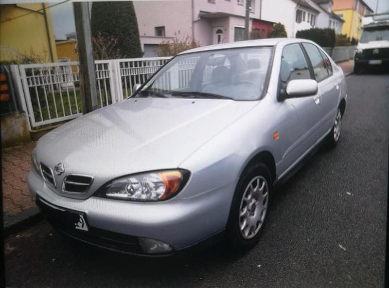 Gebraucht Nissan Primera 114 PS (83 kW) 2000 Silber Kombi