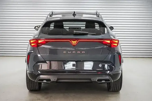 Neu Cupra Formentor 150 PS (110 kW) 2026 Fjord blau uni (9k) fjord blau uni (9k) SUV