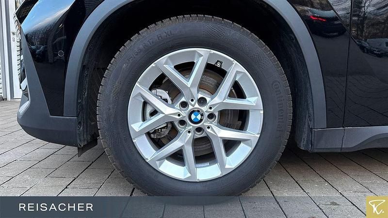Gebraucht BMW iX1 Performance 200 kW (272 PS) 2024 Schwarz uni SUV