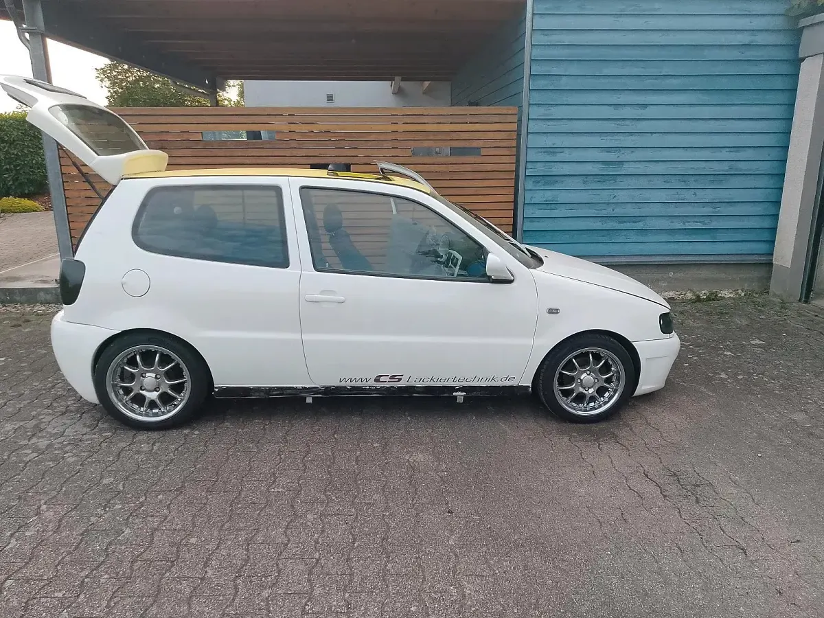Gebraucht VW Polo 60 PS (44 kW) 1999 Weiß Kleinwagen