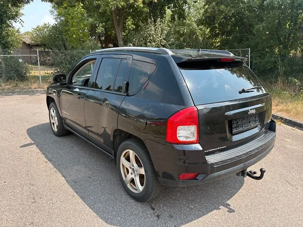 Gebraucht Jeep Compass Limited 170 PS (125 kW) 2013 Schwarz SUV