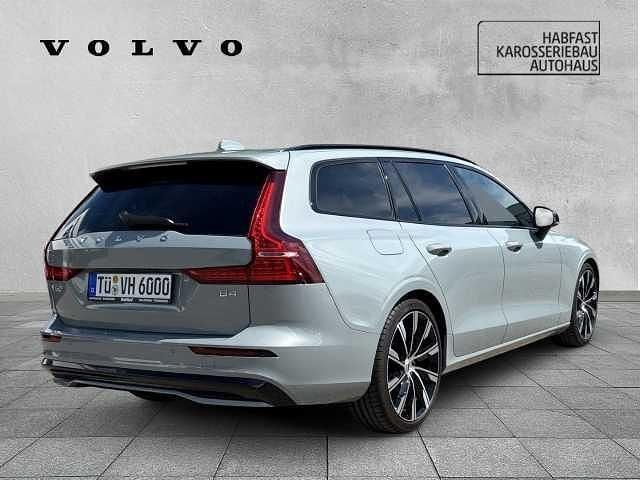 Gebraucht Volvo V60 145 PS (106 kW) 2024 Kombi
