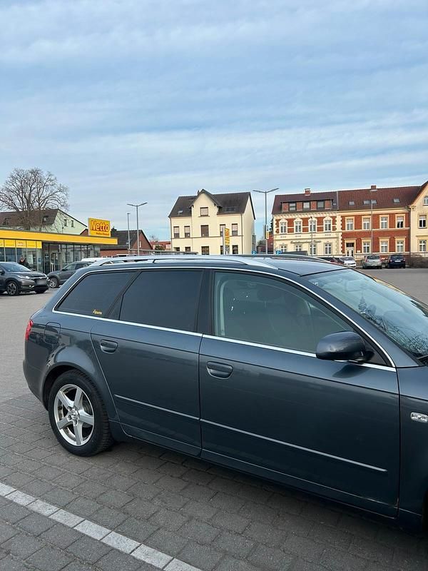 Używany Audi A4 116 KM (85 kW) 2007 Szary Kombi