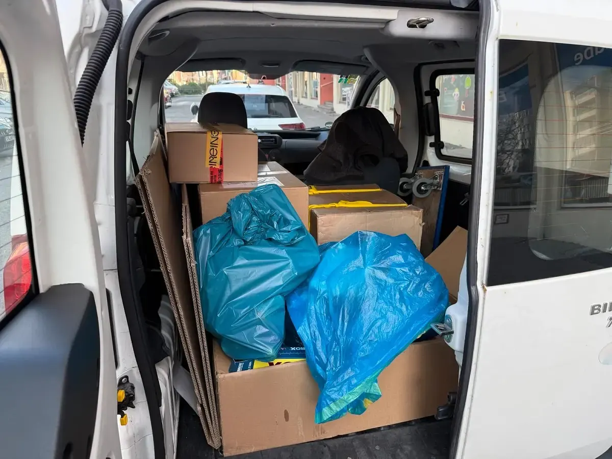 Gebraucht Peugeot Bipper 75 PS (55 kW) 2011 Weiß Van / Kleinbus