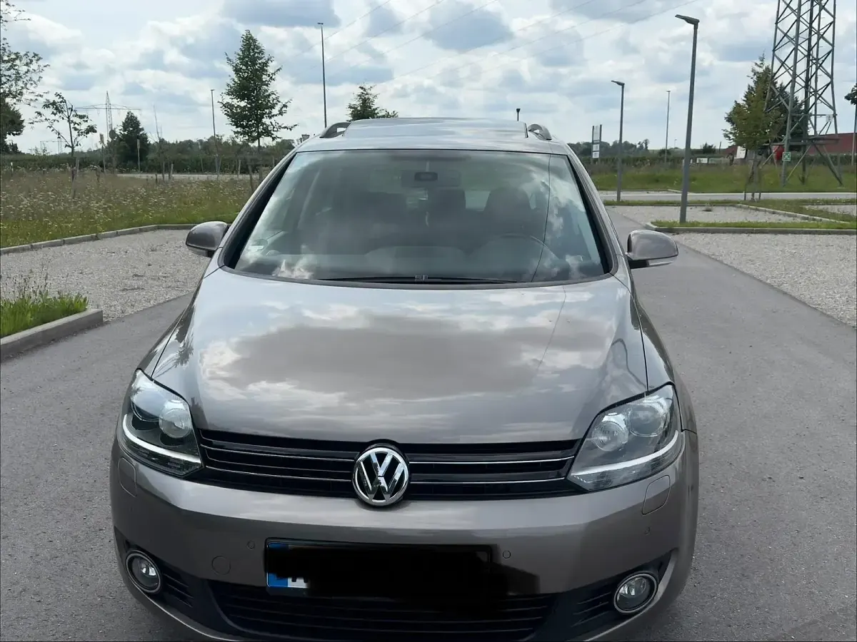 Gebraucht VW Golf Plus Cross 122 PS (89 kW) 2011 Gold Van / Kleinbus